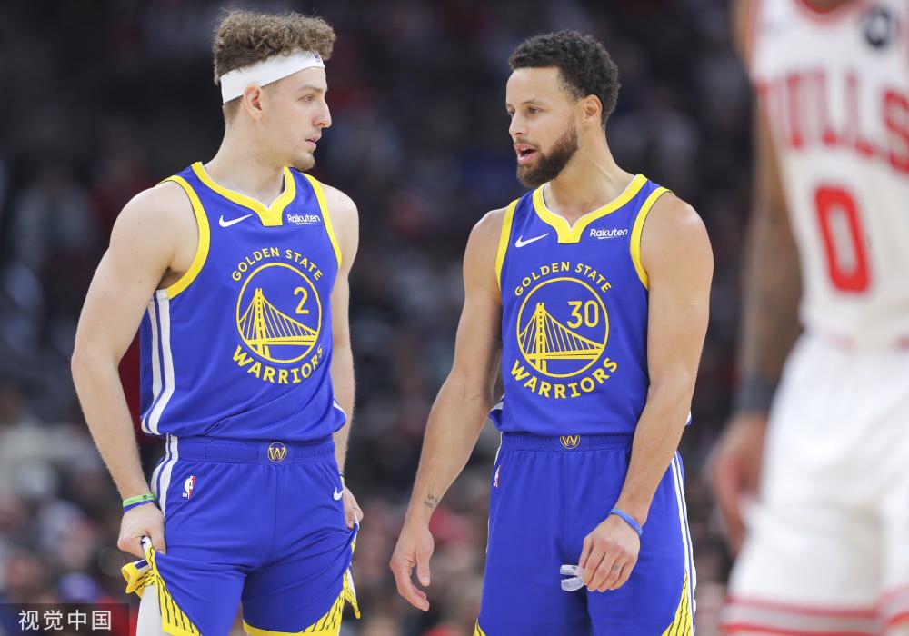 来拉扯对手 来拉扯对手